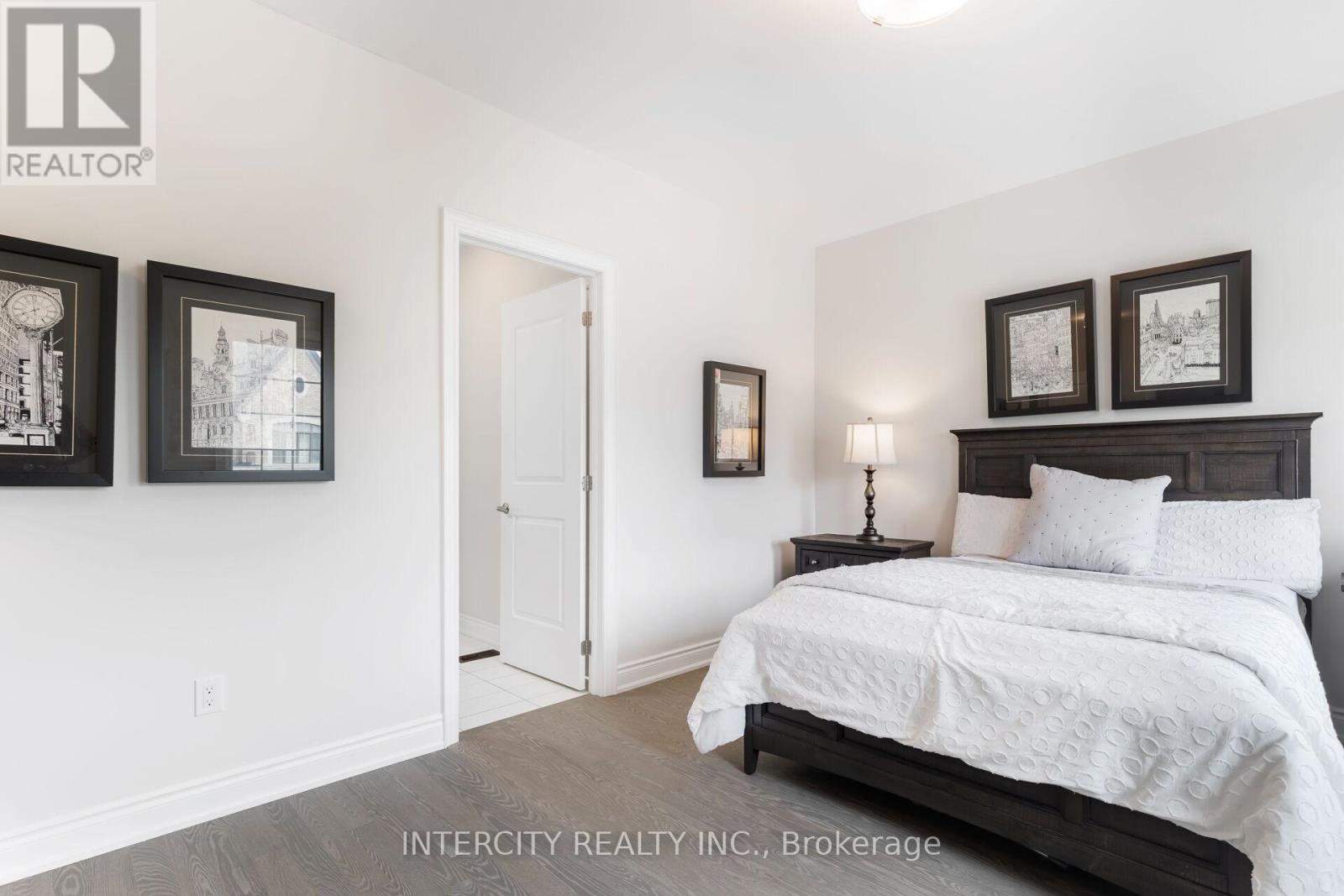 61 Degrey Drive, Brampton, Ontario  L6P 4L7 - Photo 29 - W12765248