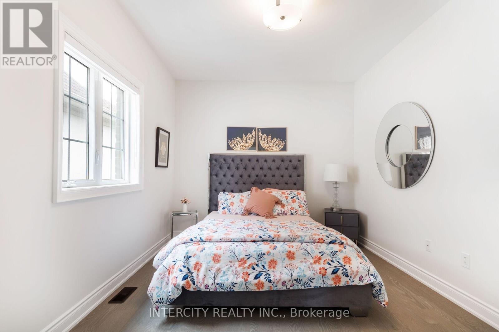 61 Degrey Drive, Brampton, Ontario  L6P 4L7 - Photo 38 - W12765248