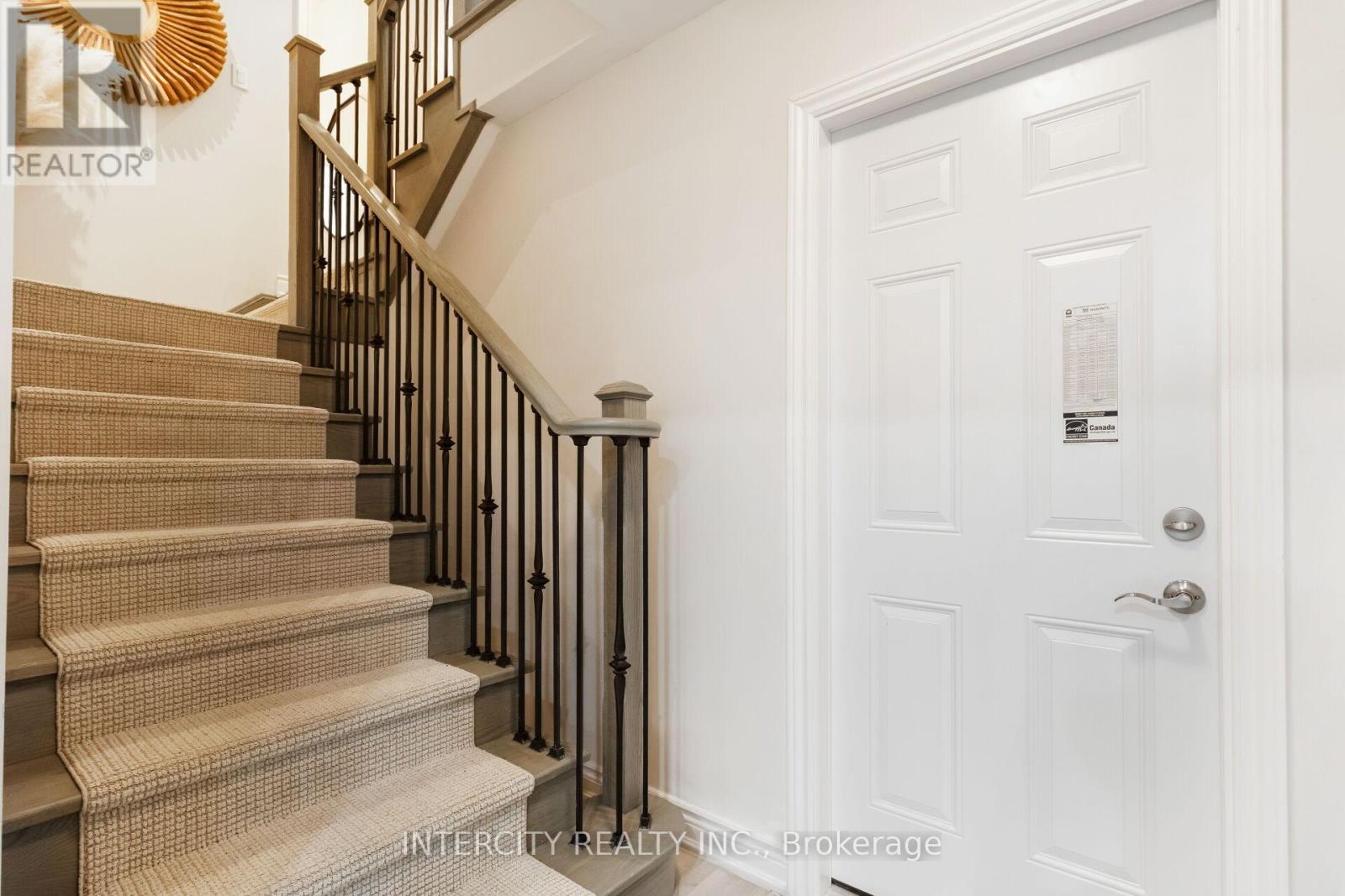 61 Degrey Drive, Brampton, Ontario  L6P 4L7 - Photo 45 - W12765248