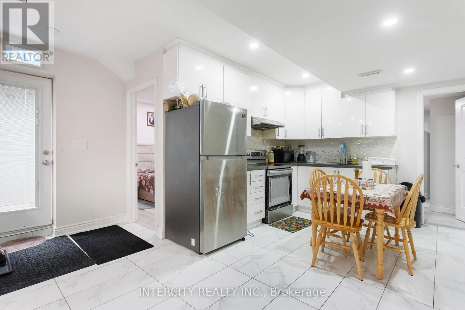 61 Degrey Drive, Brampton, Ontario  L6P 4L7 - Photo 47 - W12765248