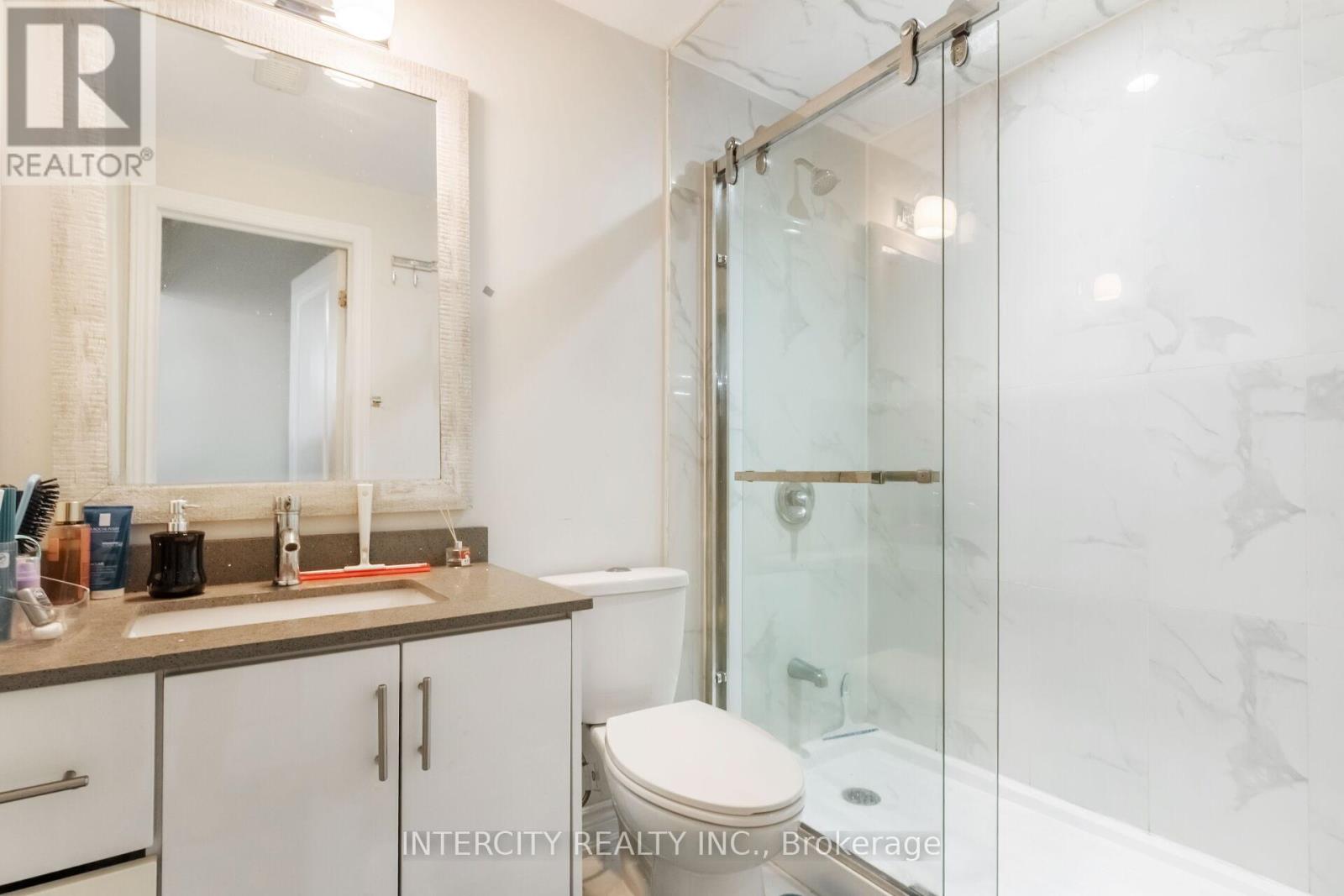 61 Degrey Drive, Brampton, Ontario  L6P 4L7 - Photo 49 - W12765248