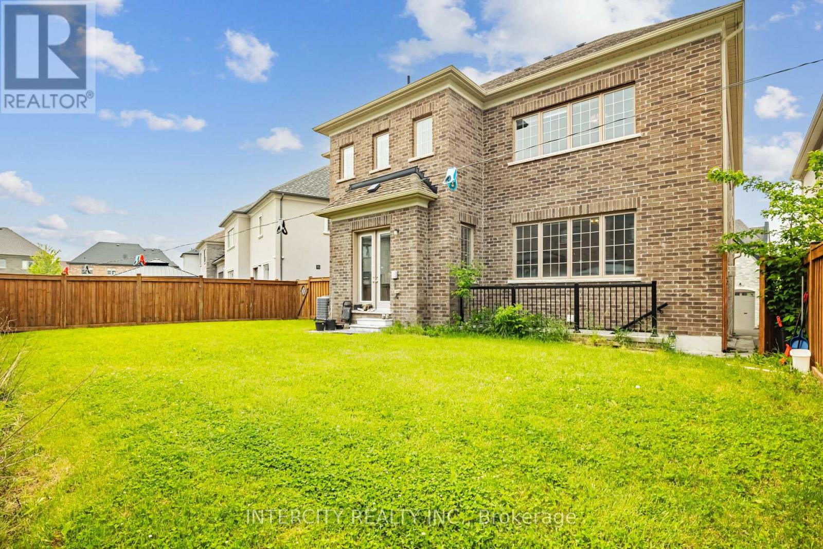 61 Degrey Drive, Brampton, Ontario  L6P 4L7 - Photo 50 - W12765248