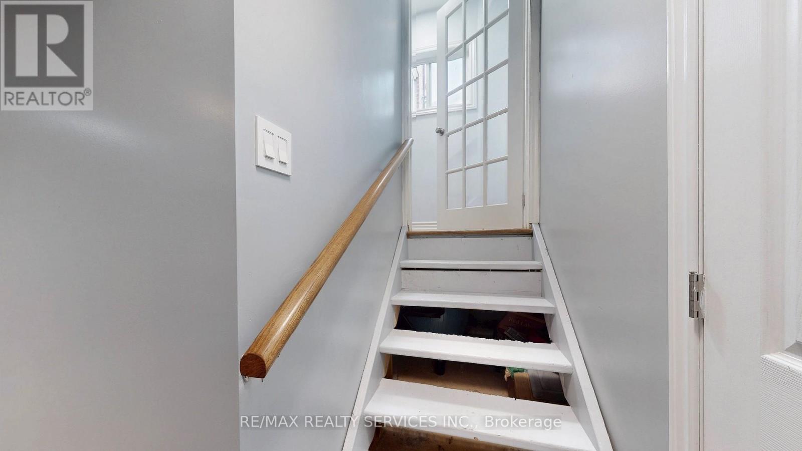 14 Myna Court, Brampton, Ontario  L6S 4H8 - Photo 34 - W12765268