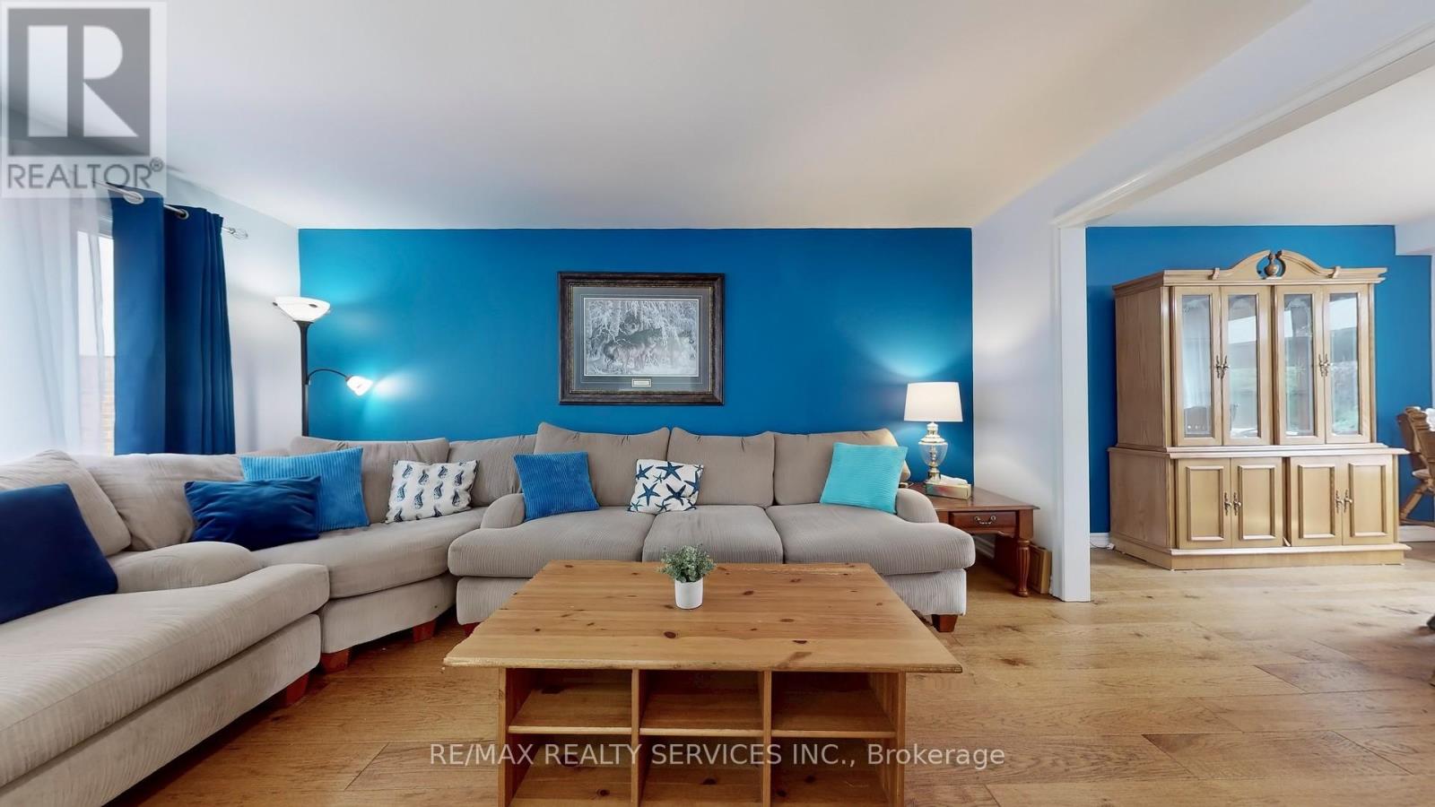 14 Myna Court, Brampton, Ontario  L6S 4H8 - Photo 9 - W12765268