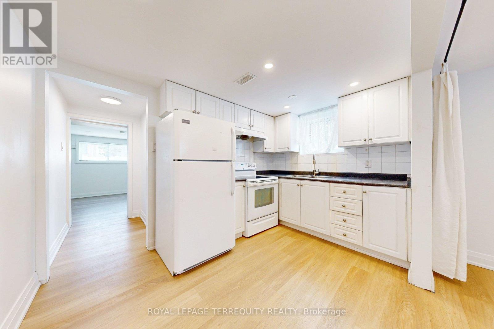 1 - 361 Dalesford Road, Toronto, Ontario  M8Y 1H1 - Photo 10 - W12765276