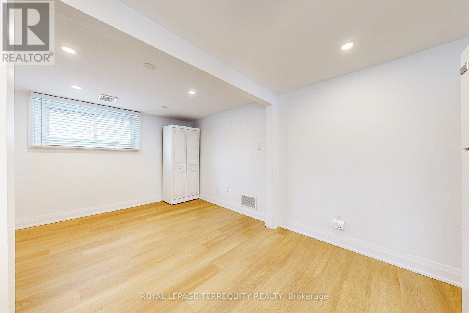 1 - 361 Dalesford Road, Toronto, Ontario  M8Y 1H1 - Photo 12 - W12765276