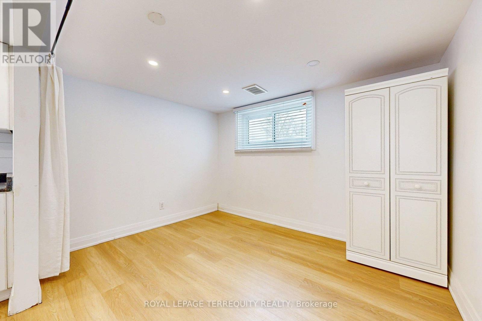 1 - 361 Dalesford Road, Toronto, Ontario  M8Y 1H1 - Photo 13 - W12765276