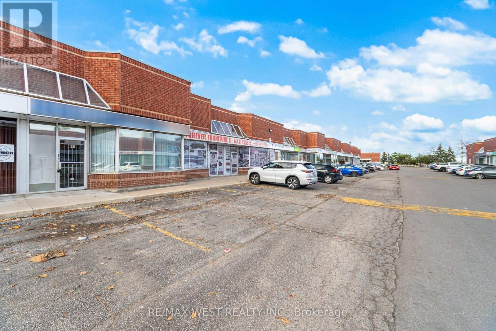 29 - 2565 Steeles Avenue E, Brampton, Ontario  L6T 4L6 - Photo 2 - W12765334