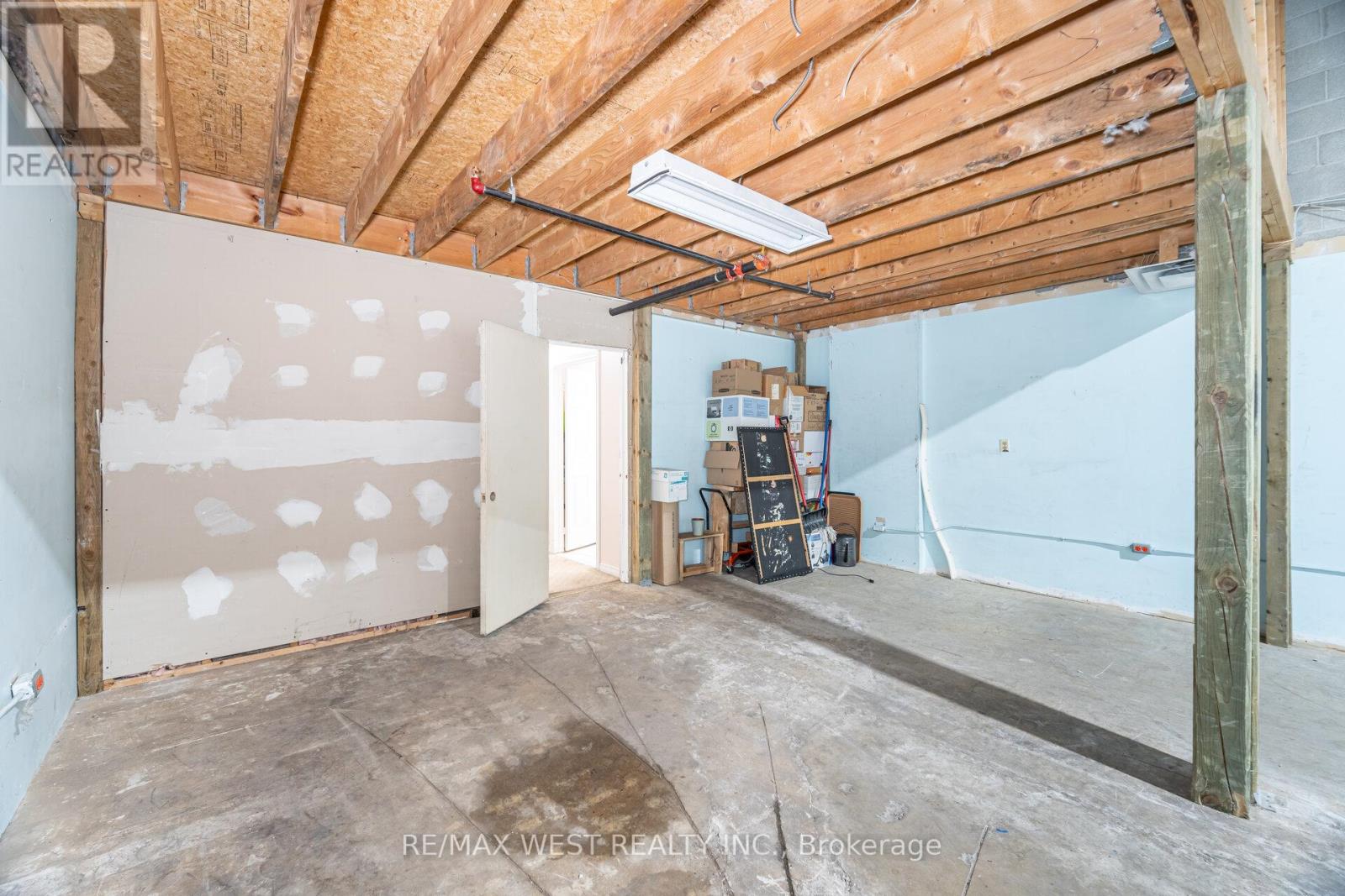 29 - 2565 Steeles Avenue E, Brampton, Ontario  L6T 4L6 - Photo 38 - W12765334