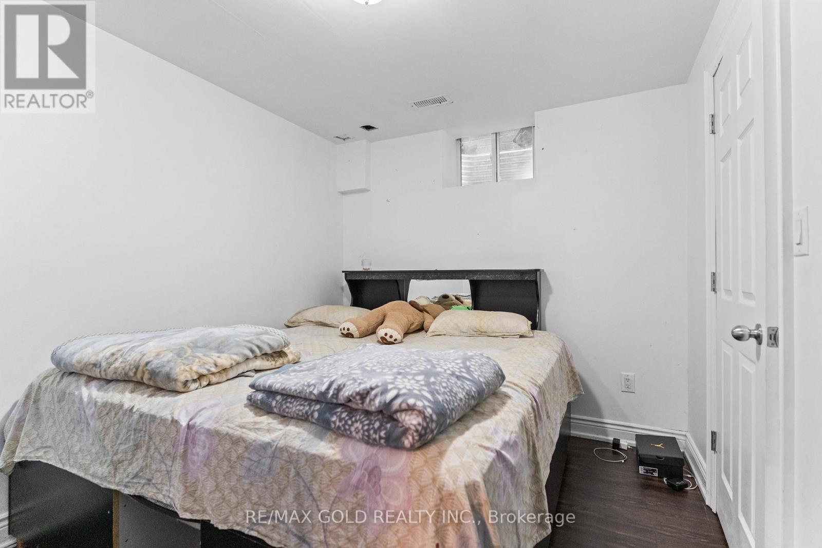 14 Gaspe Road, Brampton, Ontario  L6S 0A4 - Photo 40 - W12765342