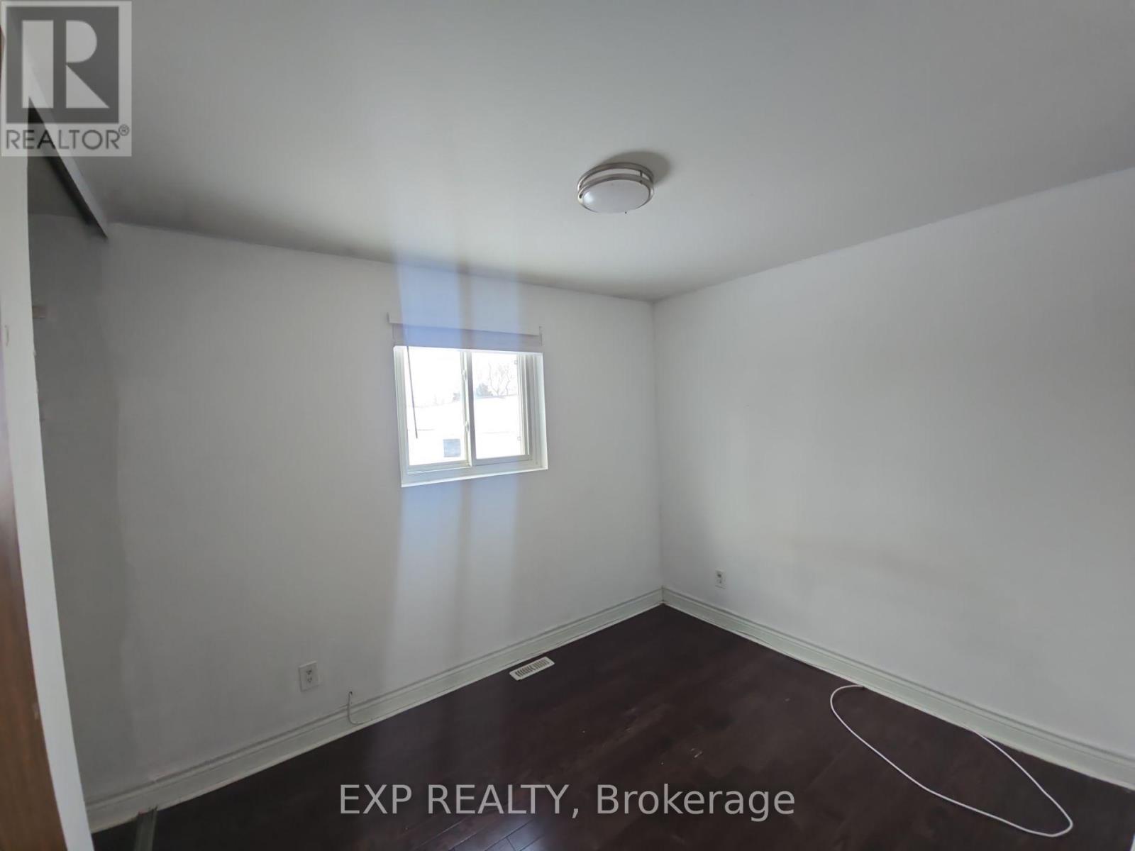 Upper - 20 Gladeside Place, Brampton, Ontario  L6S 1X3 - Photo 8 - W12765356