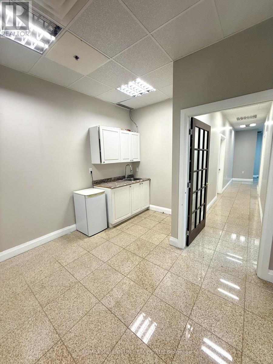 232 - 2980 Drew Road, Mississauga, Ontario  L4T 0A6 - Photo 9 - W12765358