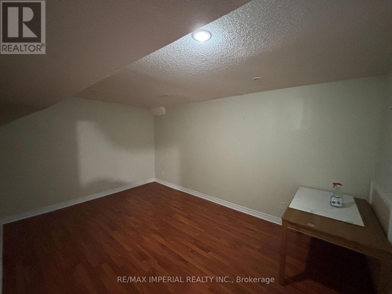 90 - 90 Stornwood Court, Brampton, Ontario  L6W 4J2 - Photo 29 - W12765372