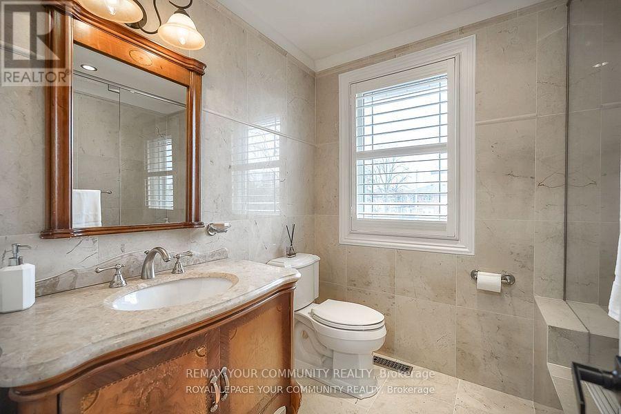 18 Terryellen Crescent, Toronto, Ontario  M9C 1H7 - Photo 30 - W12765380