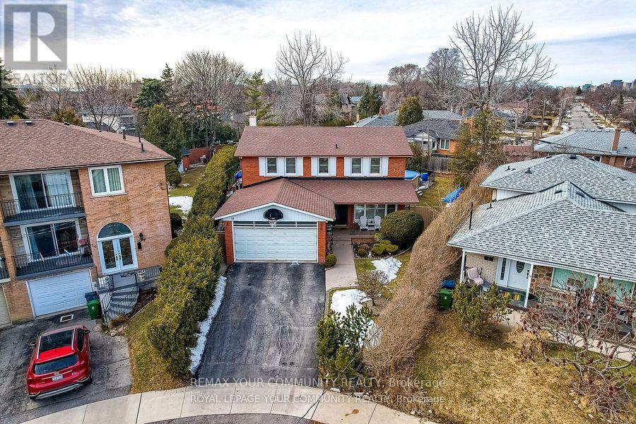 18 Terryellen Crescent, Toronto, Ontario  M9C 1H7 - Photo 5 - W12765380