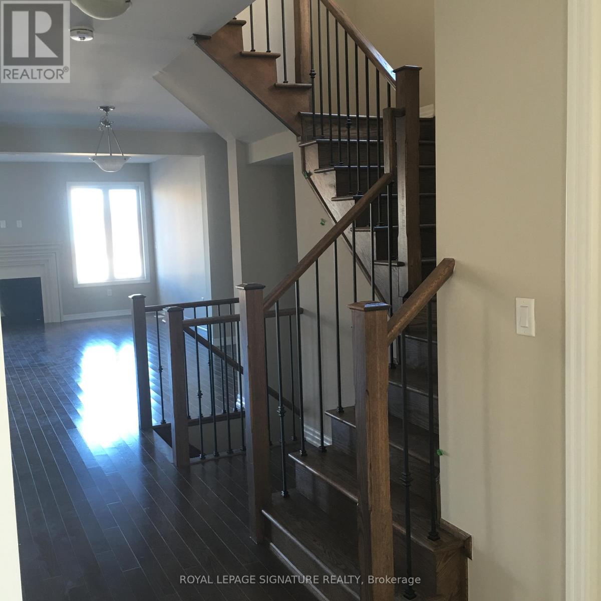 165 Wheat Boom Drive S, Oakville, Ontario  L6H 0M8 - Photo 8 - W12765402