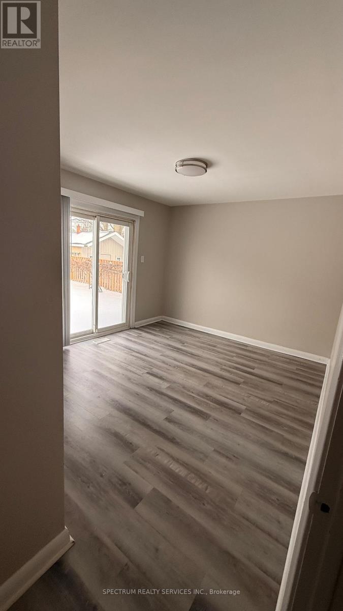 213 Thistle Down Boulevard, Toronto, Ontario  M9V 1K4 - Photo 11 - W12765414