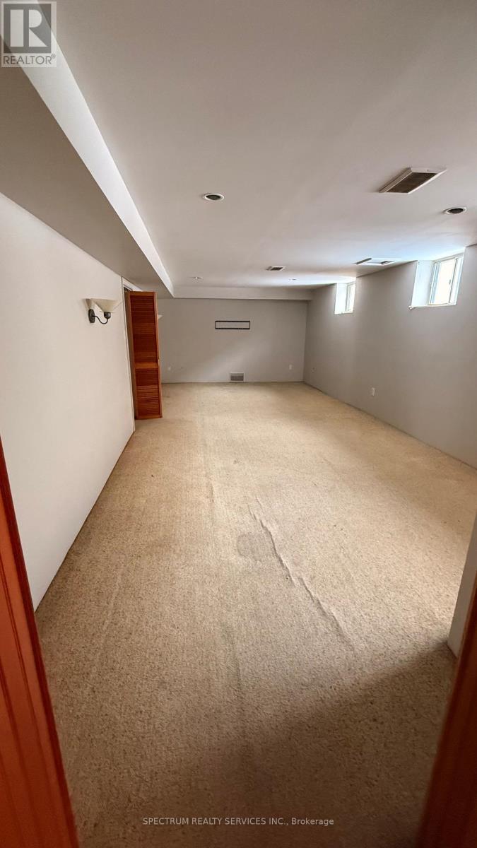 213 Thistle Down Boulevard, Toronto, Ontario  M9V 1K4 - Photo 12 - W12765414