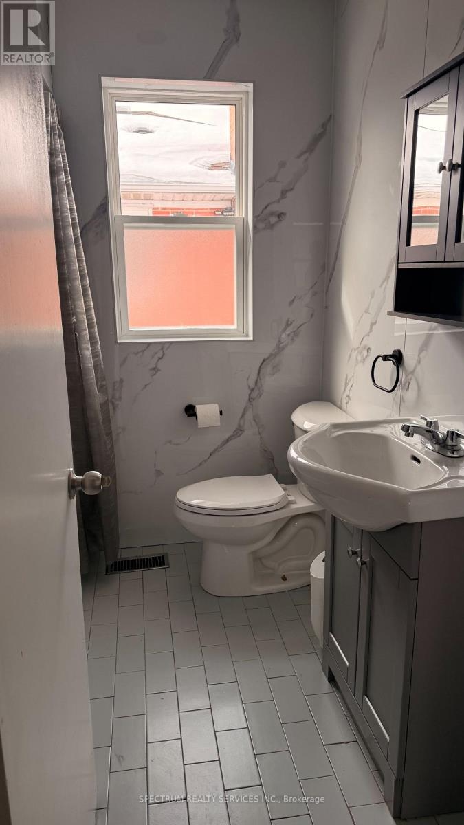 213 Thistle Down Boulevard, Toronto, Ontario  M9V 1K4 - Photo 8 - W12765414