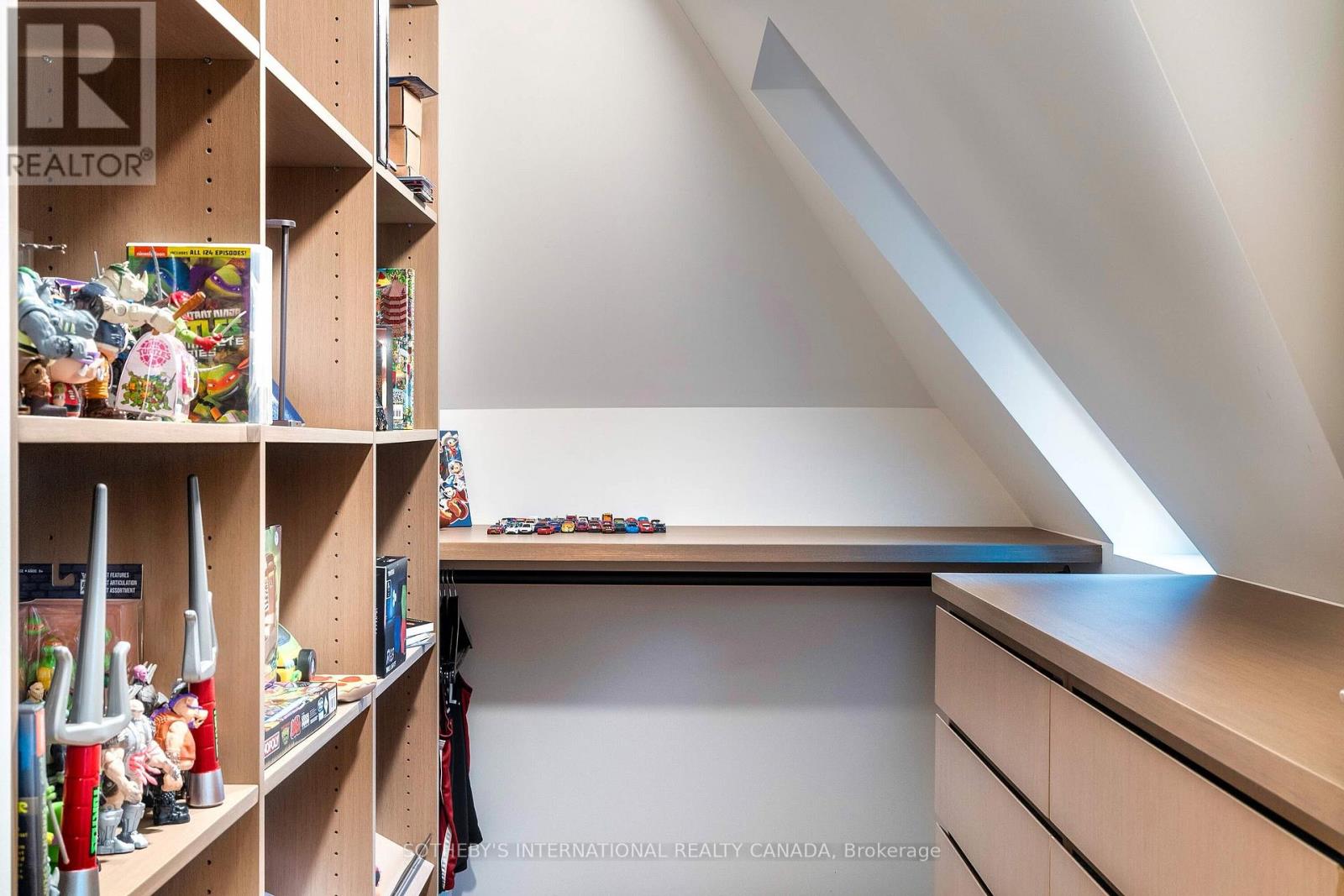 57 Baby Point Crescent, Toronto, Ontario  M6S 2B7 - Photo 24 - W12765418