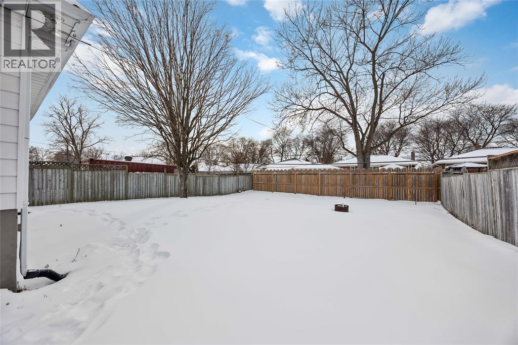 407 Murphy Road, Sarnia, Ontario  N7S 5G8 - Photo 33 - 26002606