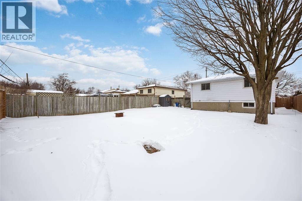 407 Murphy Road, Sarnia, Ontario  N7S 5G8 - Photo 35 - 26002606