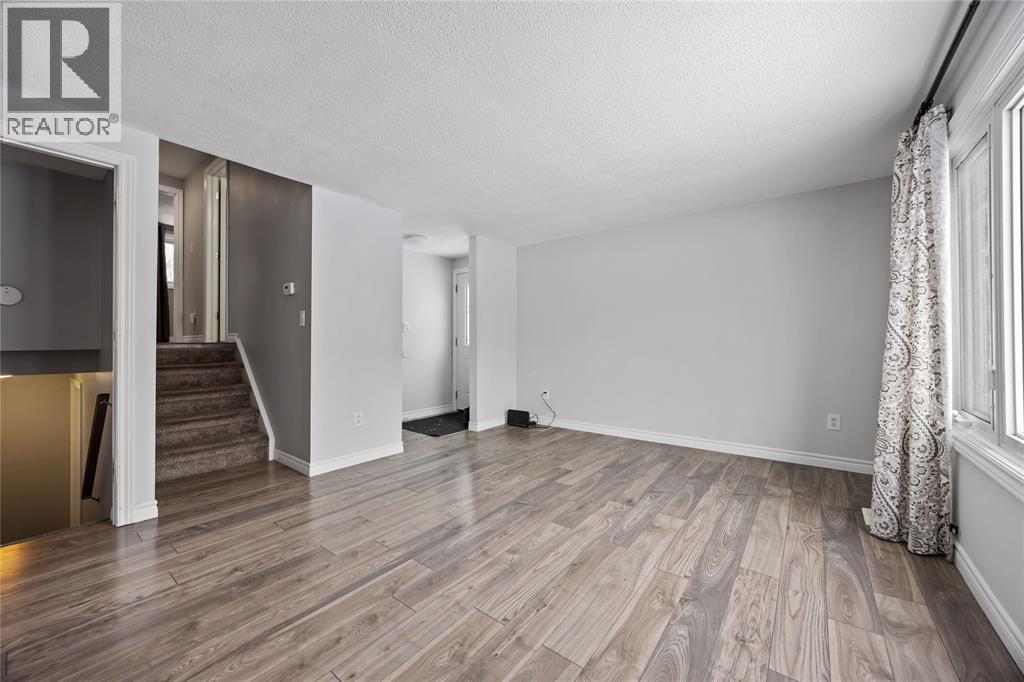 407 Murphy Road, Sarnia, Ontario  N7S 5G8 - Photo 6 - 26002606