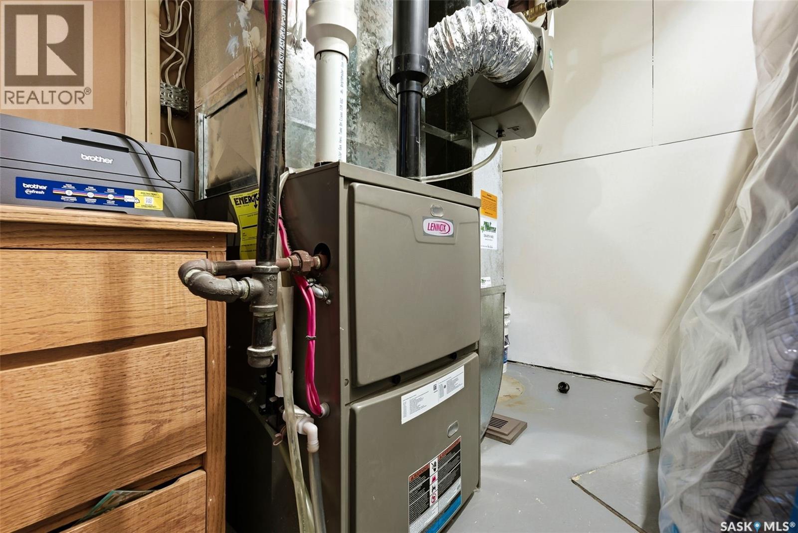 2813 Elgaard Drive, Regina, Saskatchewan  S4R 8J6 - Photo 38 - SK028025