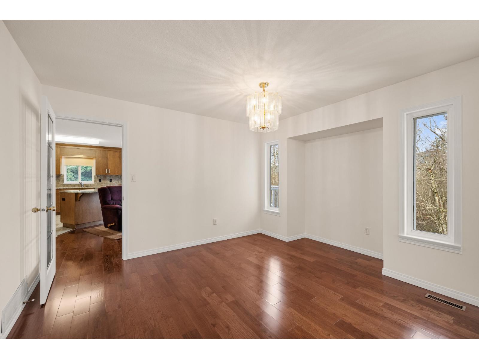 8474 Jennings Street, Mission, British Columbia  V2V 7K1 - Photo 7 - R3087137