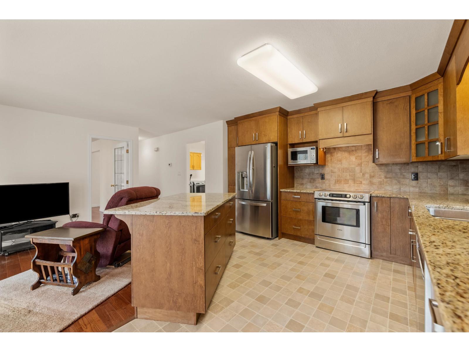 8474 Jennings Street, Mission, British Columbia  V2V 7K1 - Photo 14 - R3087137