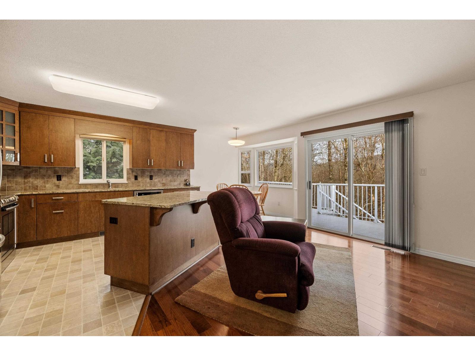 8474 Jennings Street, Mission, British Columbia  V2V 7K1 - Photo 9 - R3087137