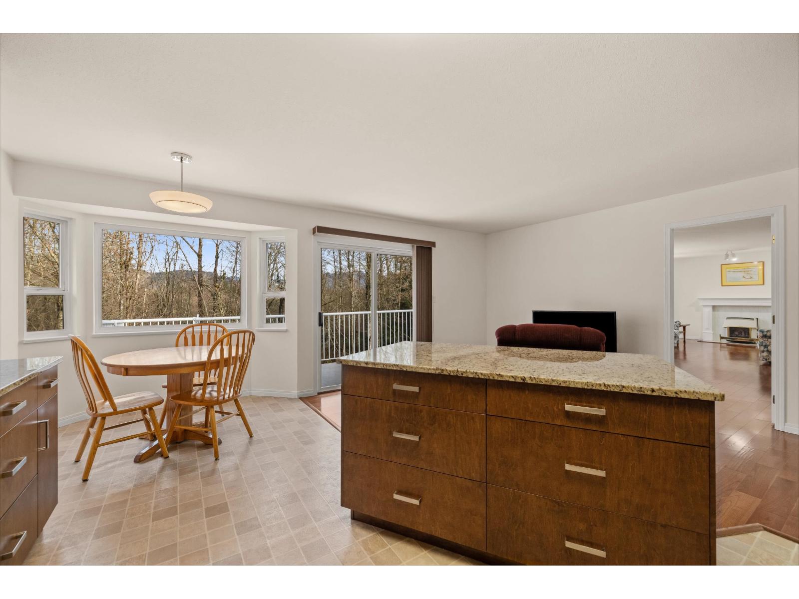 8474 Jennings Street, Mission, British Columbia  V2V 7K1 - Photo 15 - R3087137