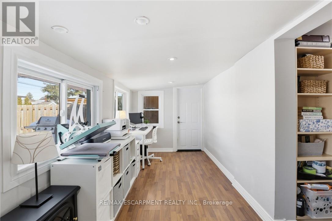 25 Delena Avenue N, Hamilton, Ontario  L8H 6B5 - Photo 26 - X12765280