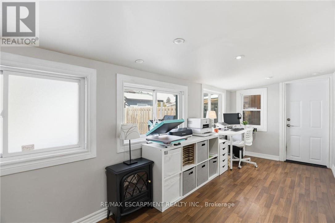 25 Delena Avenue N, Hamilton, Ontario  L8H 6B5 - Photo 27 - X12765280