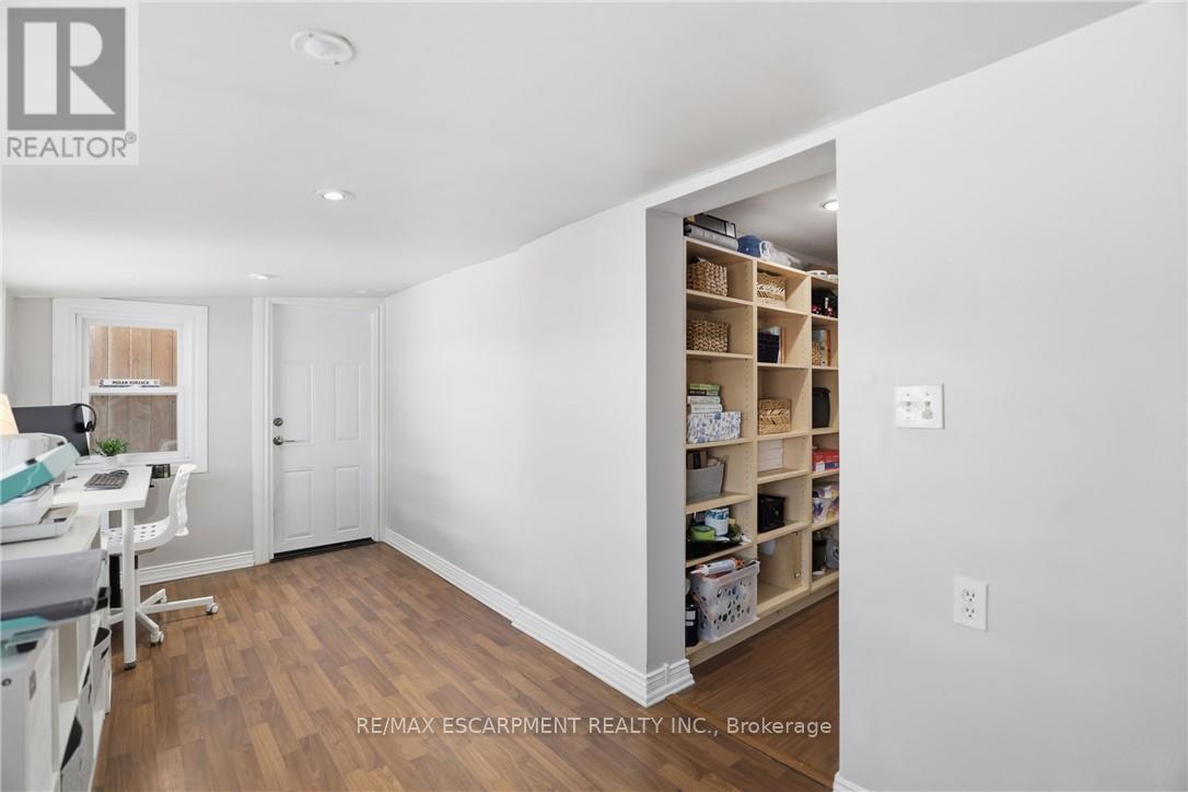 25 Delena Avenue N, Hamilton, Ontario  L8H 6B5 - Photo 28 - X12765280