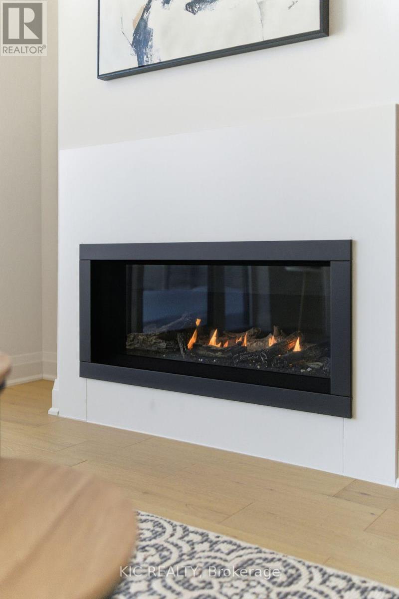 210 - 99 Louisa Street, Kawartha Lakes, Ontario  K0M 1N0 - Photo 8 - X12765326