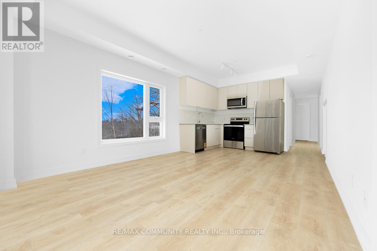 201c - 16 Melbourne Avenue, St. Catharines, Ontario  L2P 3J8 - Photo 4 - X12765410