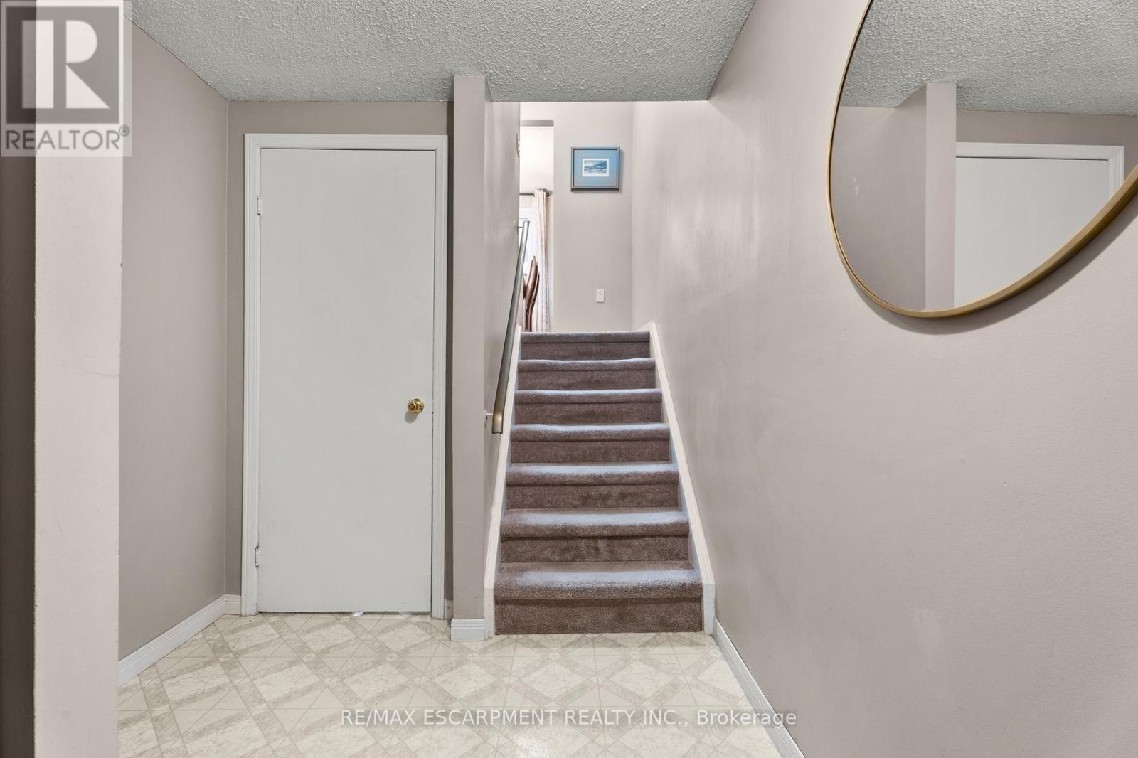 N1 - 444 Stone Church Road W, Hamilton (Gilkson), Ontario  L9B 1R1 - Photo 7 - X12765420