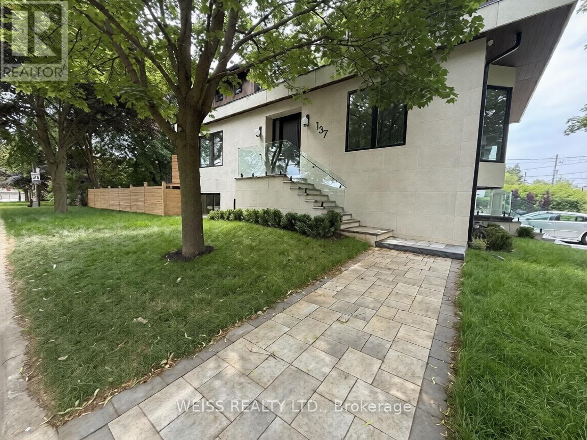 137 Bannockburn Avenue, Toronto, Ontario  M5M 2N4 - Photo 26 - C12741234