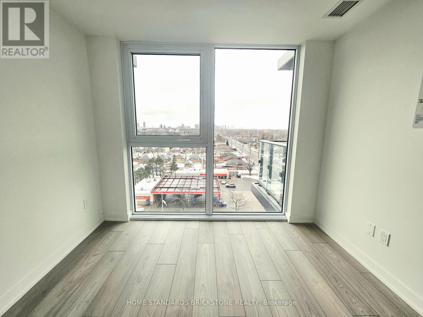 707 - 1007 The Queensway, Toronto, Ontario  M8Z 0H4 - Photo 9 - W12753102