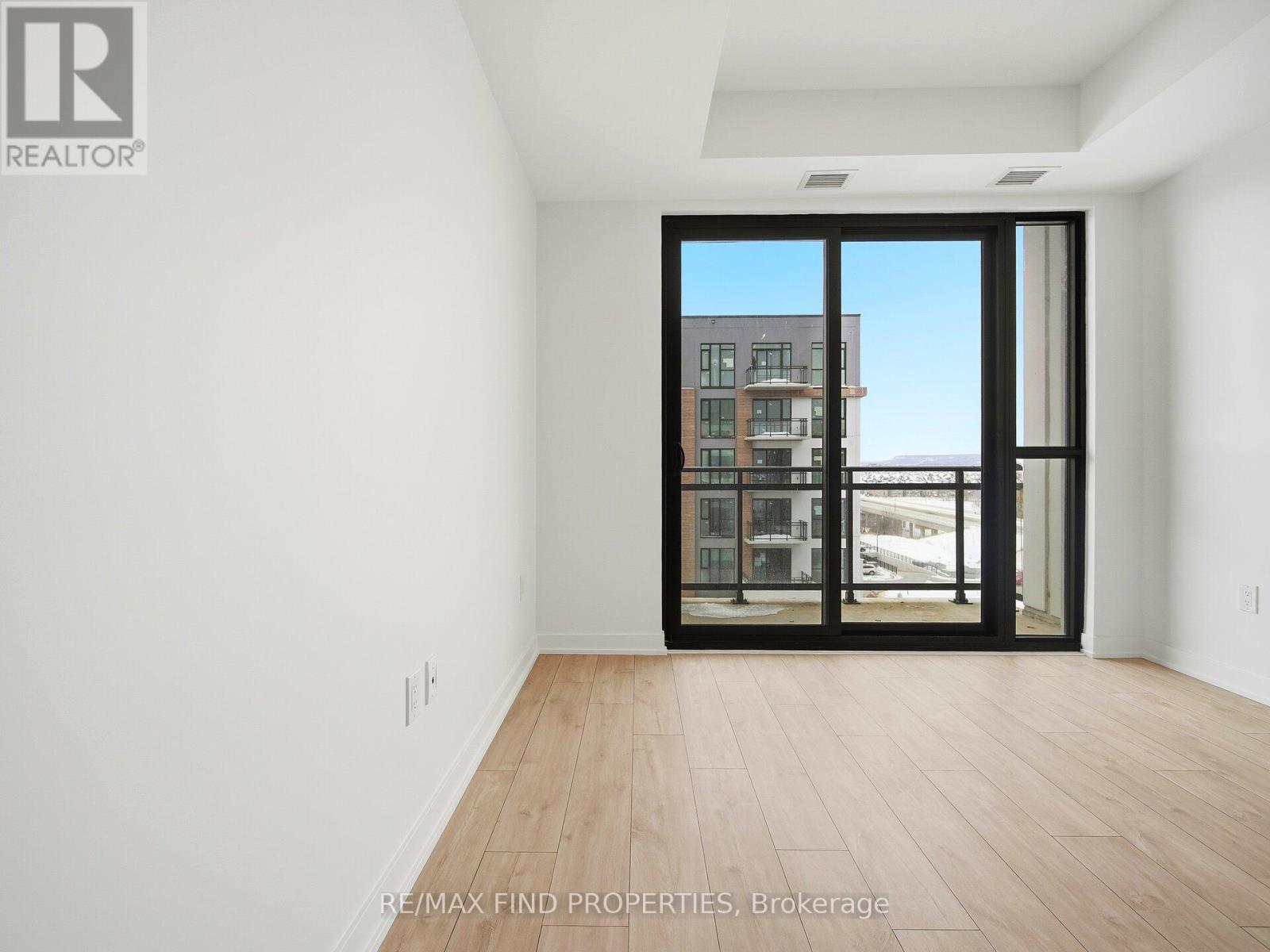 604 - 750 Whitlock Avenue, Milton, Ontario  L9E 2B4 - Photo 11 - W12763864