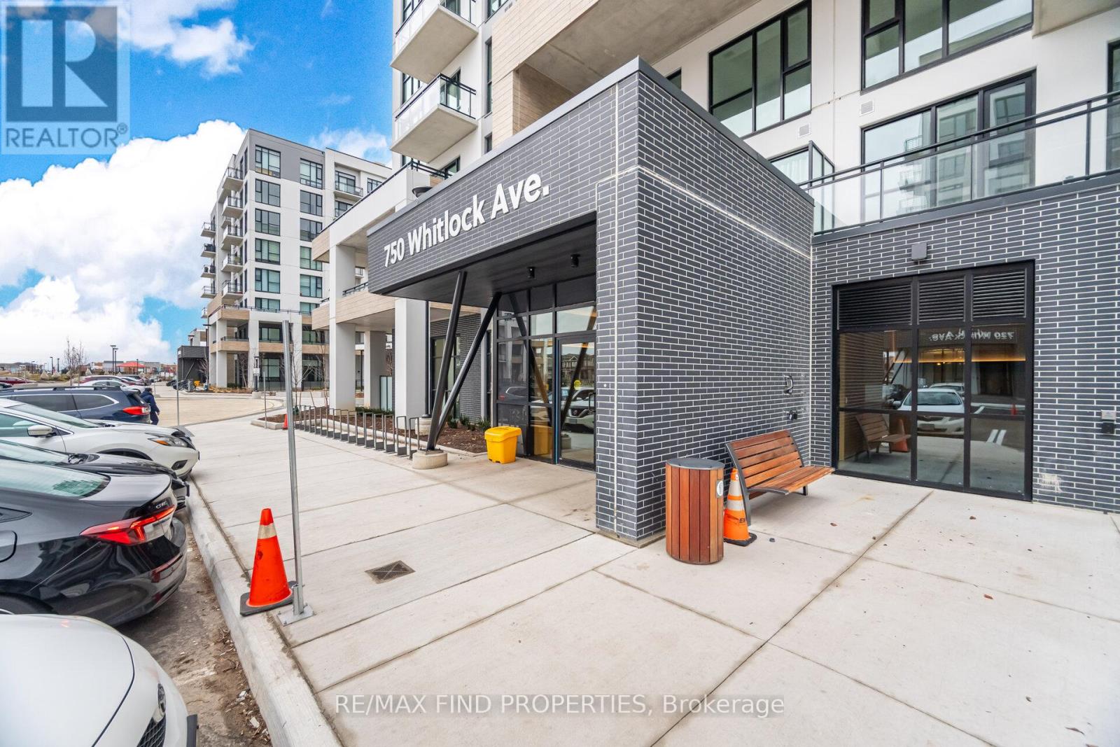 604 - 750 Whitlock Avenue, Milton, Ontario  L9E 2B4 - Photo 3 - W12763864