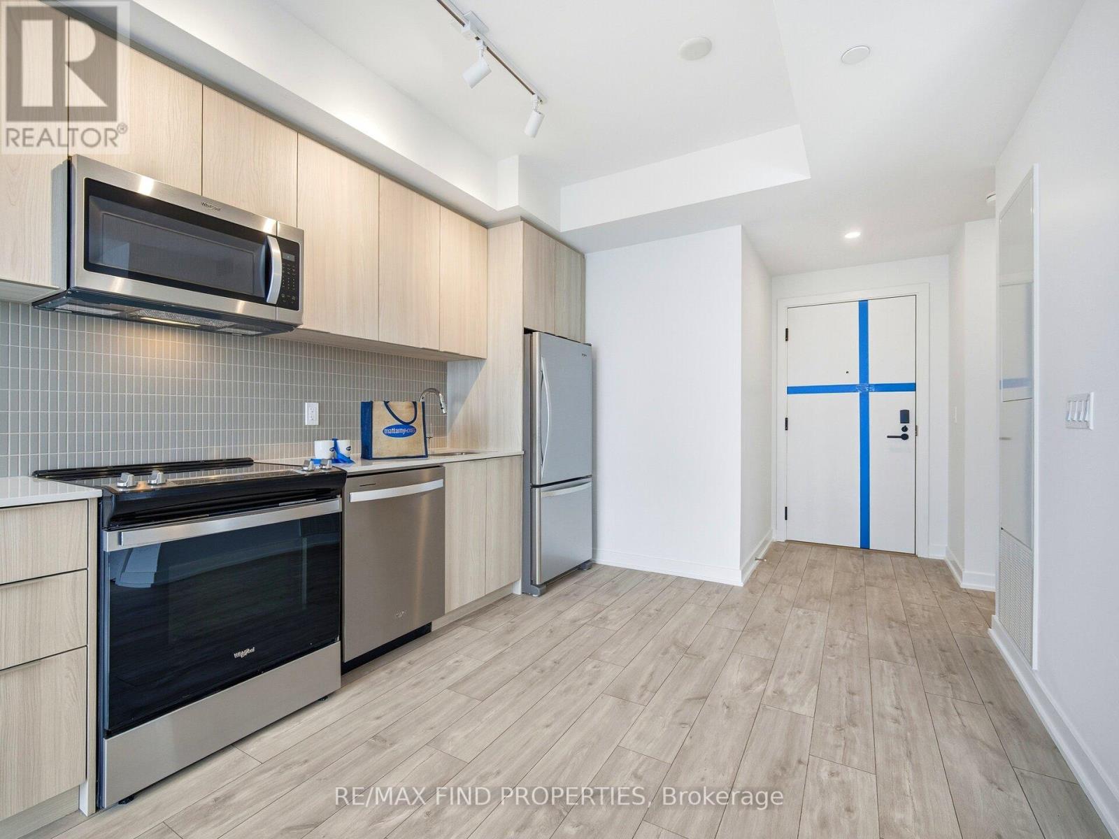 604 - 750 Whitlock Avenue, Milton, Ontario  L9E 2B4 - Photo 7 - W12763864