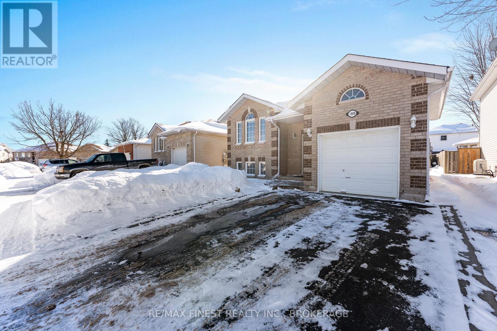 1909 Spindlewood Street, Kingston (City Northwest), Ontario  K7P 3G5 - Photo 2 - X12765504