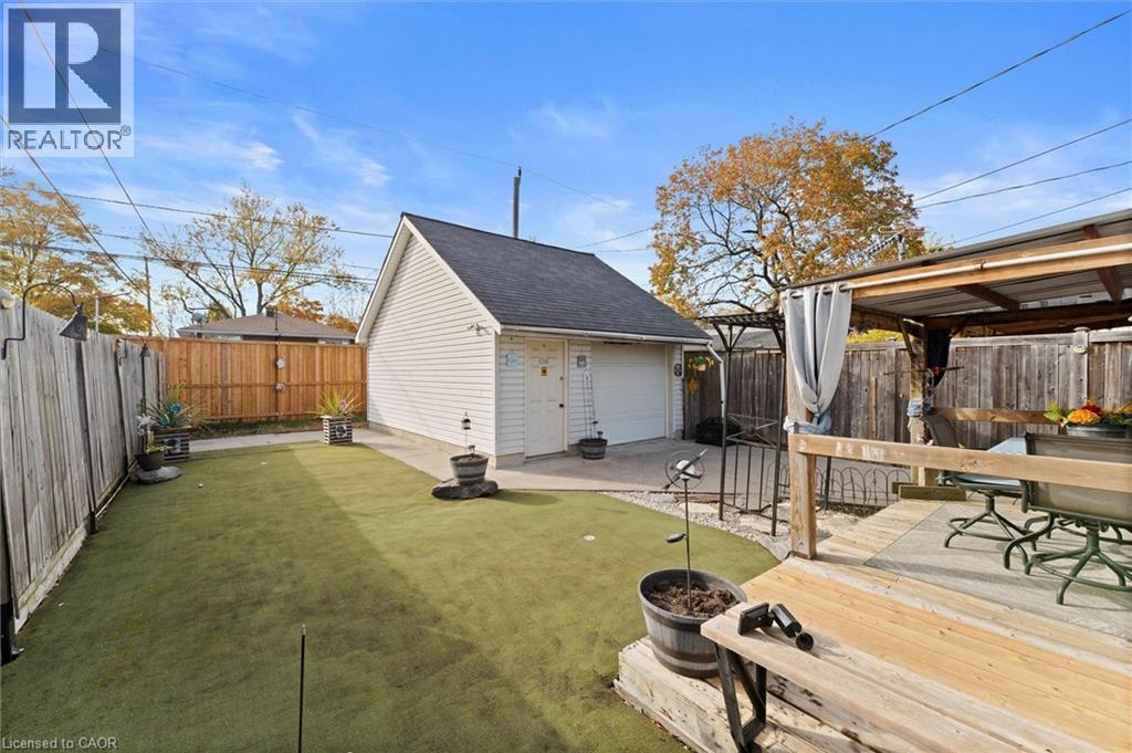 1743 ST LUKE Road, Windsor, Ontario