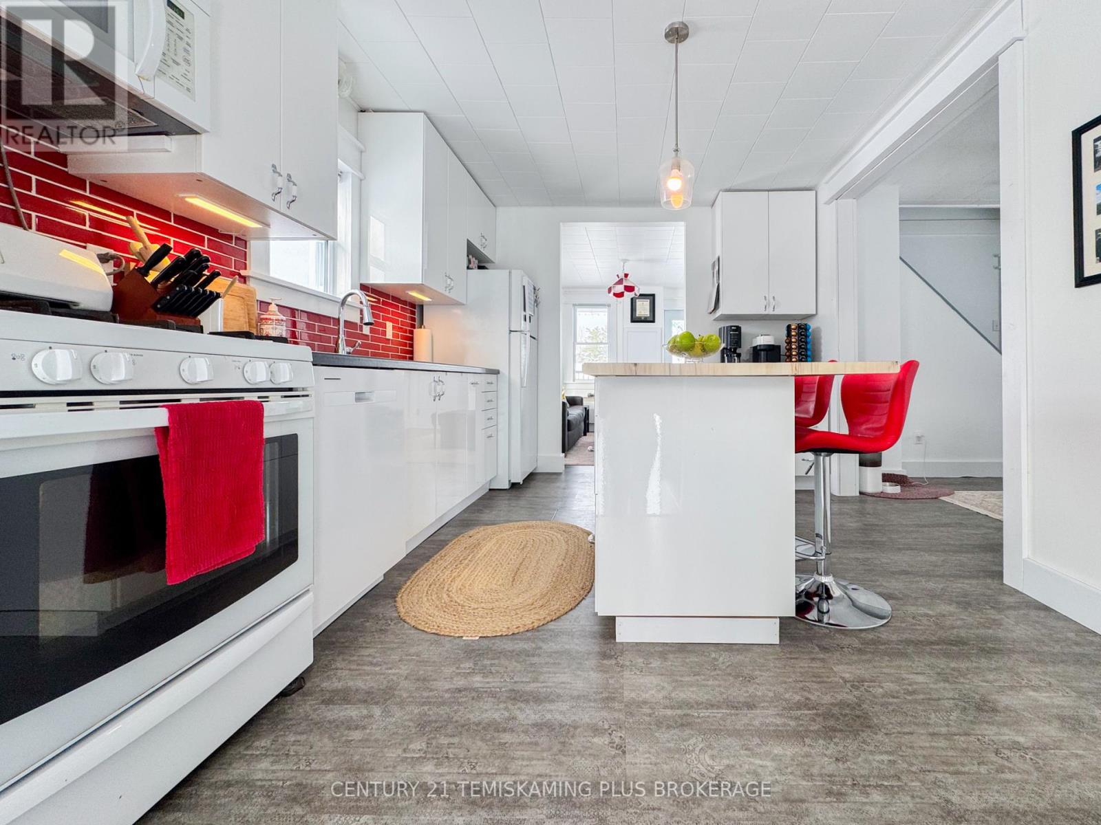 51 Fifth Avenue, Kirkland Lake, Ontario  P0K 1L0 - Photo 11 - T12765462