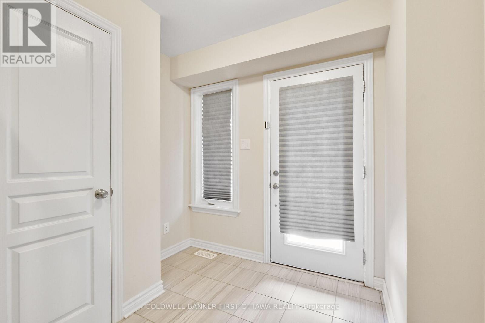 22 Stockholm Private, Ottawa, Ontario  K4M 0G9 - Photo 2 - X12765594