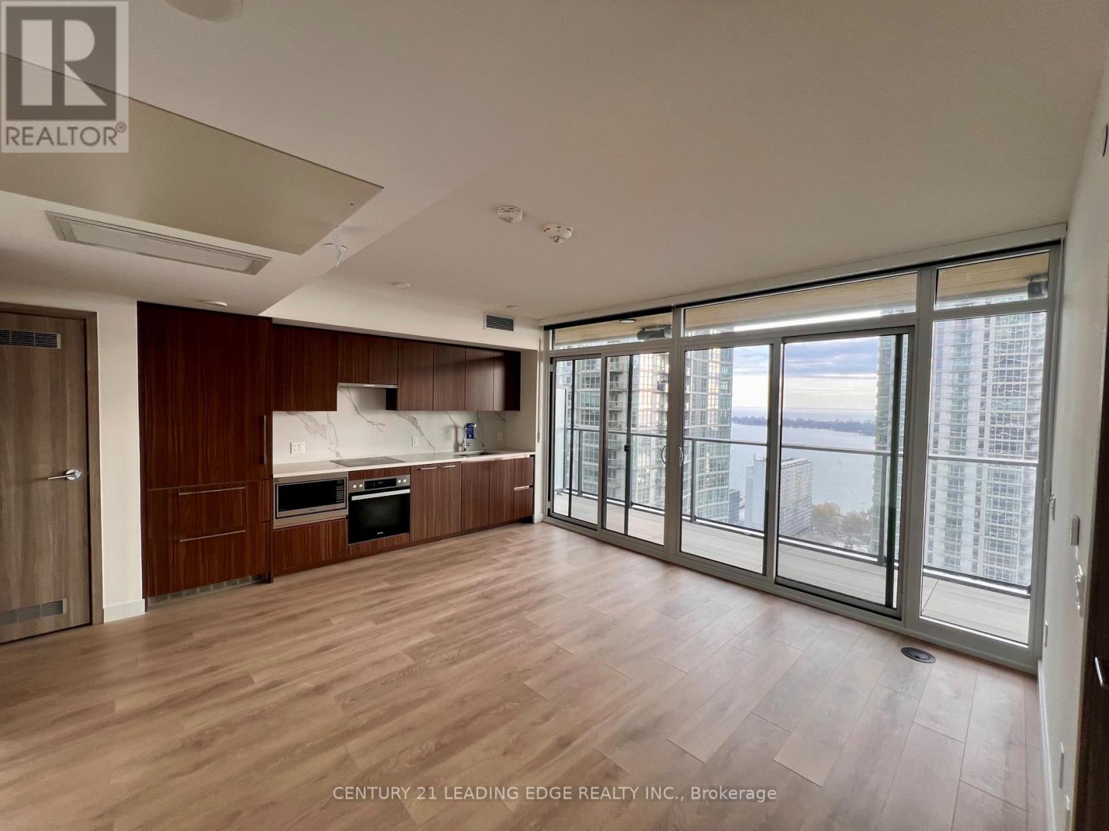 3311 - 3 Concord City Place Way, Toronto, Ontario  M5V 0X4 - Photo 2 - C12763574