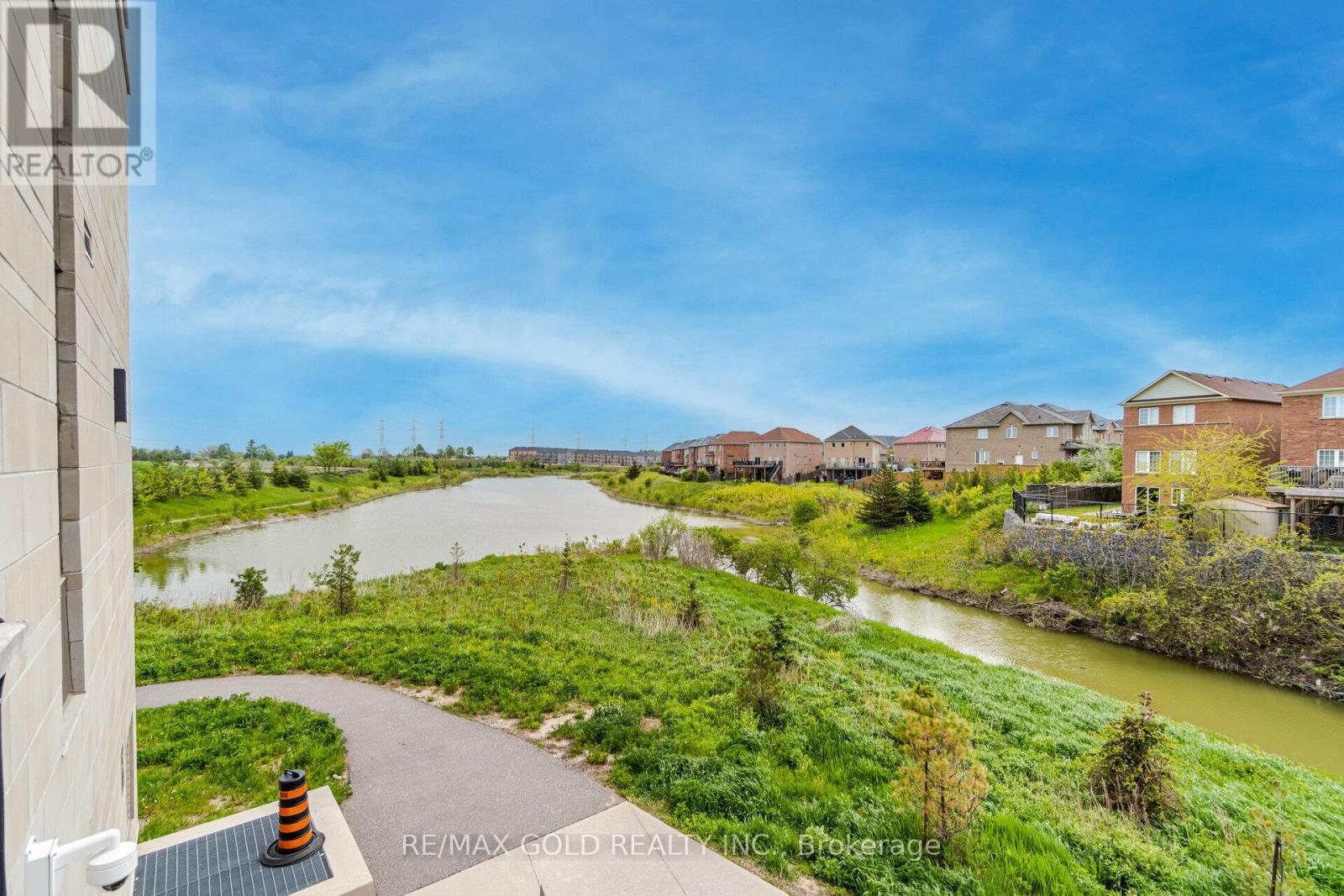 412 - 39 New Delhi Drive, Markham, Ontario  L3S 0E1 - Photo 4 - N12764908