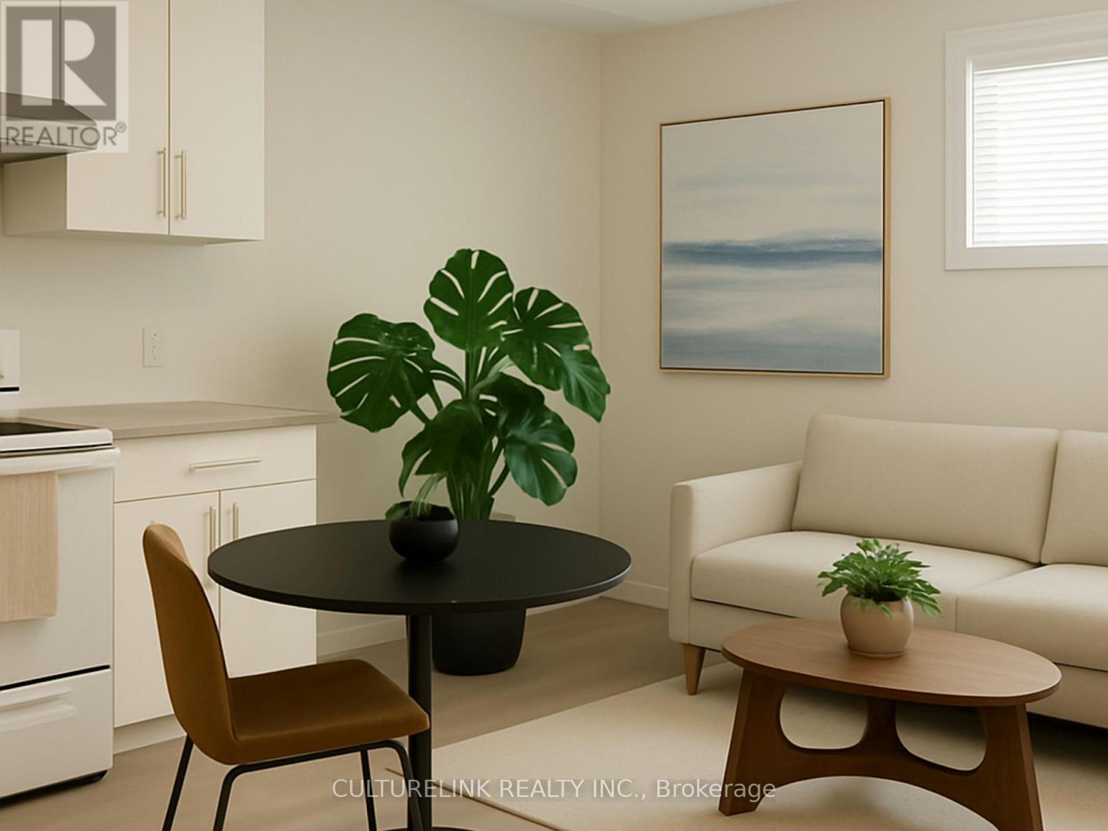 LOWER - 918 ST CLARENS AVENUE, Toronto, Ontario